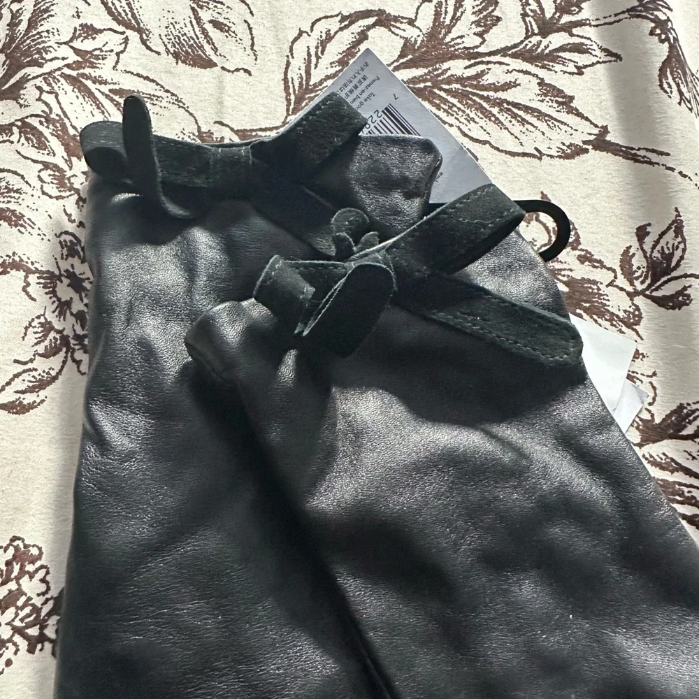 Kate Spade Black Leather Gloves - Picture 2 of 6